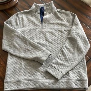 Vineyard vines sweater